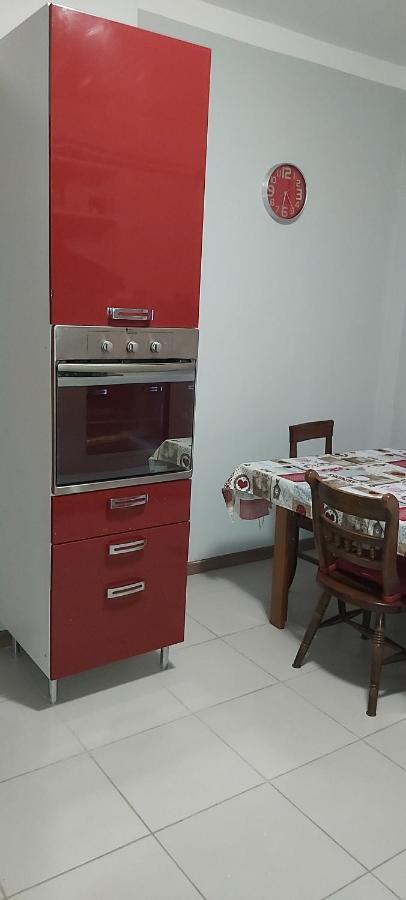 Jr-Escanio Ancona Buitenkant foto
