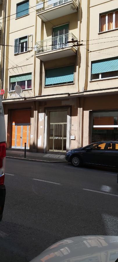 Jr-Escanio Ancona Buitenkant foto