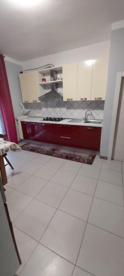 Jr-Escanio Ancona Buitenkant foto